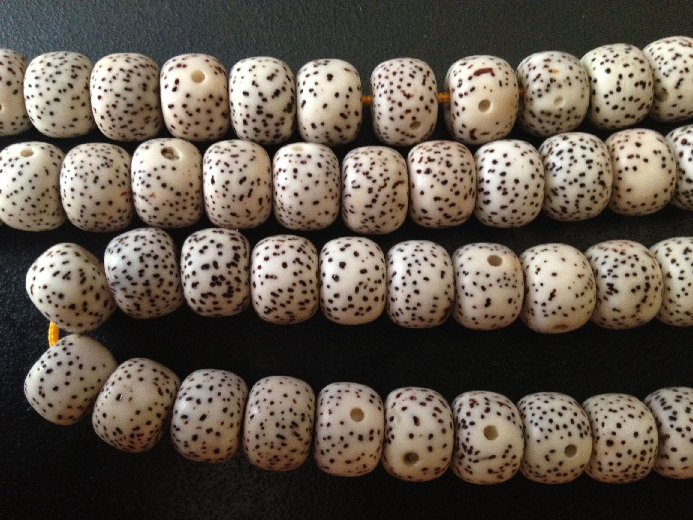 这几种文玩千万别碰,这几种文玩千万不要轻易佩戴