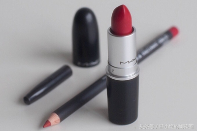 身为工作狗的你，口红擦对了吗？