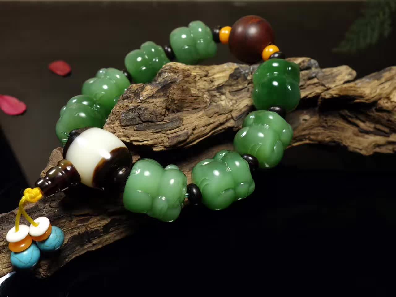 和田玉十大陷阱,和田玉玩的是细度还是油性