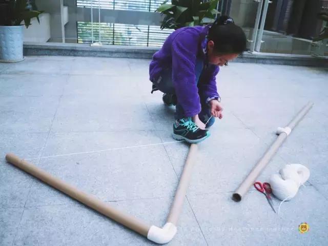 小朋友搭建小屋视频,户外小屋搭建