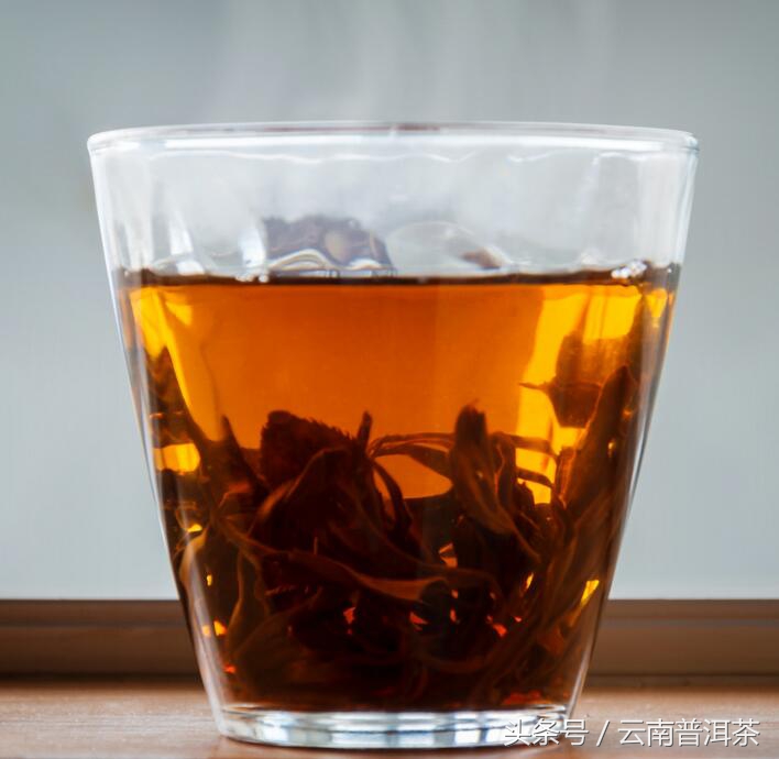 喝红茶的好处有哪些功效和作用呢,喝红茶的功效和作用是什么