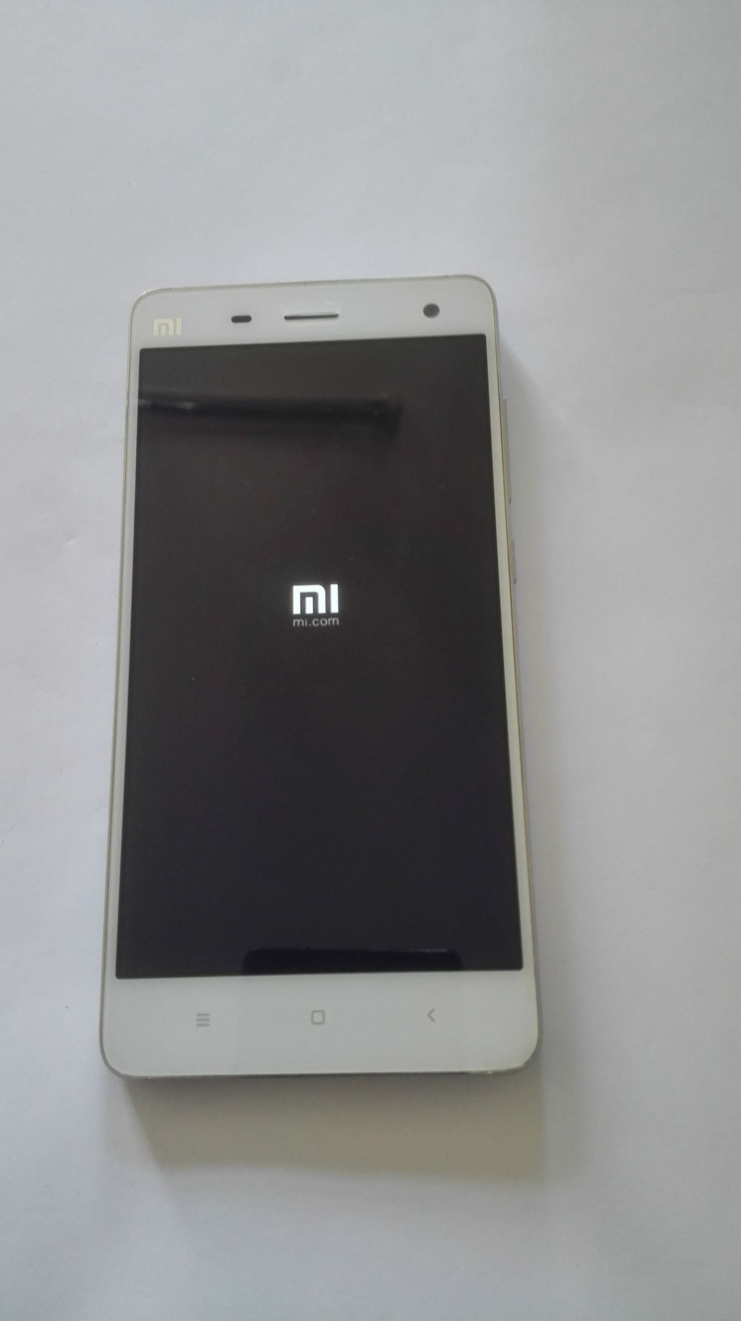 小米10外屏裂了,小米11ultra屏裂了能免费换新吗