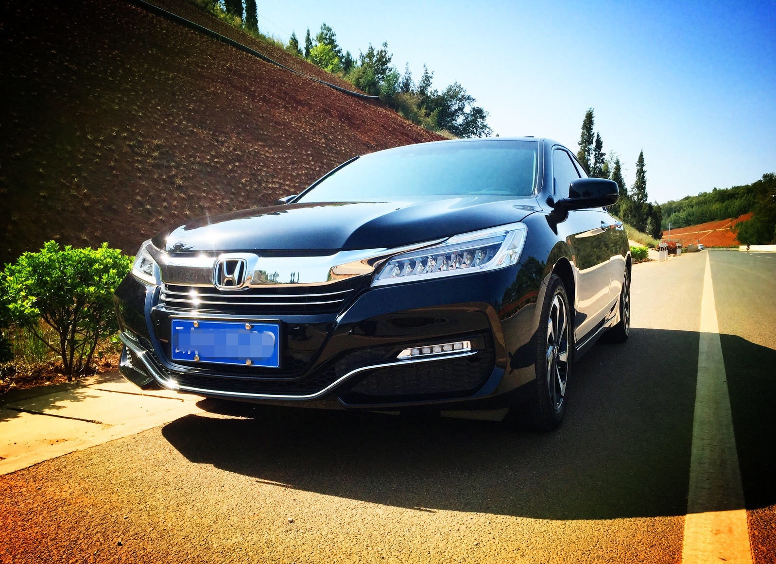 2016款雅阁好看,2016款雅阁混动质量