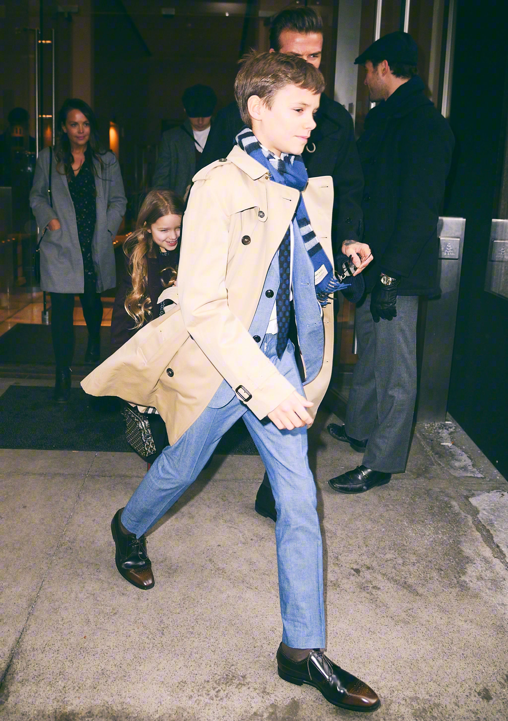 贝克汉姆哪个儿子帅,贝克汉姆三个儿子谁最宠小七