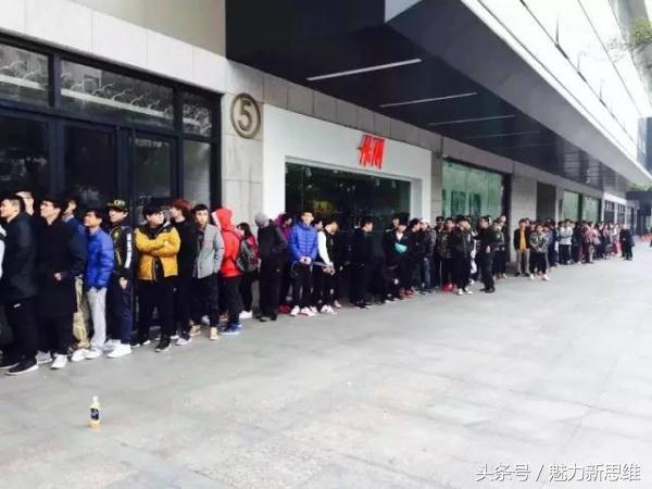 “踩屎感”的椰子斑马居然比吃屎还享受居然引起潮流圈狂热追求！