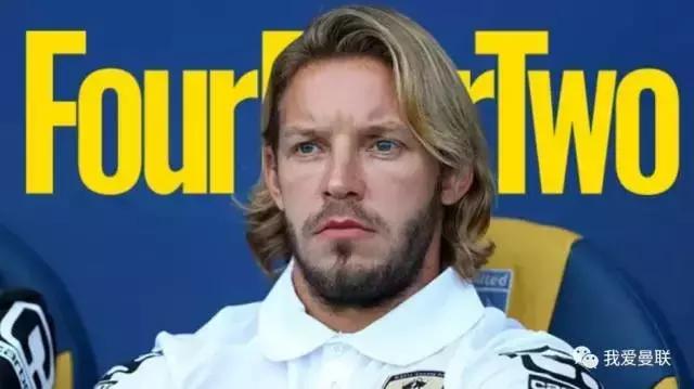 他拒绝亲吻曼联队徽，却为红魔断腿流血从不后悔！这才是真斗士