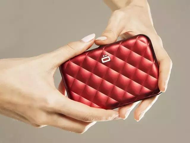 日默瓦配件如何分辨正版盗版,香奈儿蔚蓝金字版