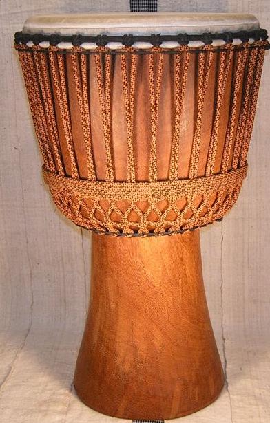 如何挑选一只有生命的非洲鼓