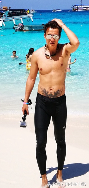 小鲜肉肌肉模特,白百何小鲜肉的照片