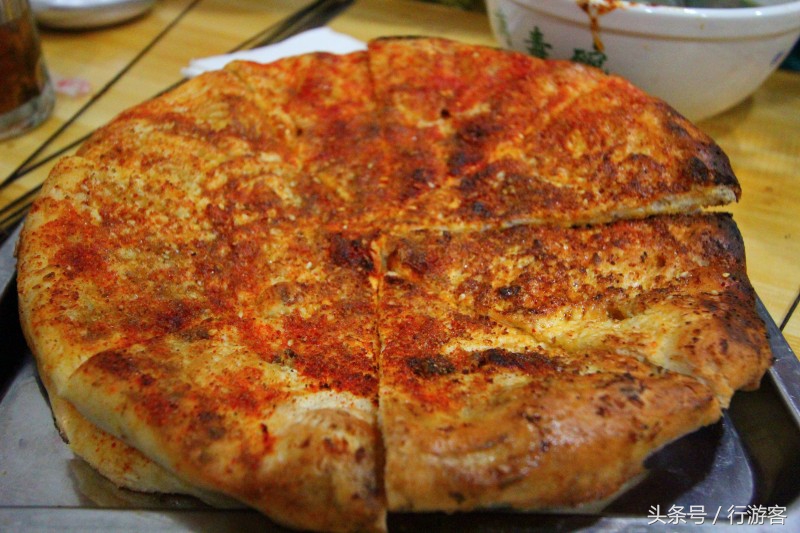 到敦煌去看月牙泉,敦煌沙洲夜市去莫高窟