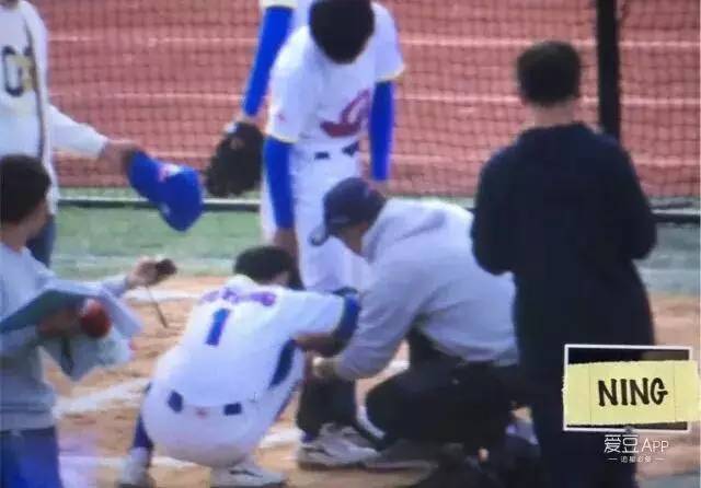 白敬亭吻戏王嘉尔,萧敬腾白敬亭王嘉尔三人关系