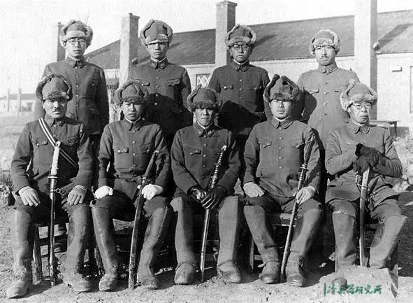 日本心，西洋形？趣谈那些“日洋结合”的日军*刀军**
