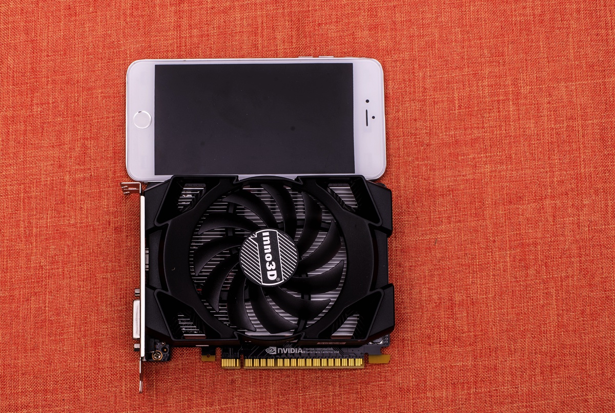 rx460显卡属于高端还是低端,1k显卡哪个好用