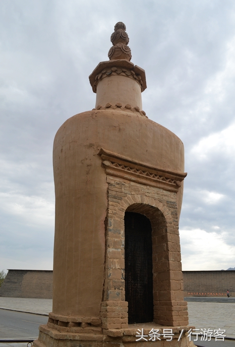 到敦煌去看月牙泉,敦煌沙洲夜市去莫高窟