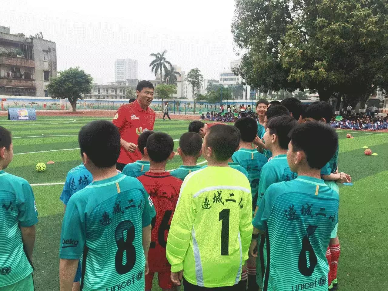 公益足球来啦！U互动五人足球赛这次只为湛江每一个热爱足球的你