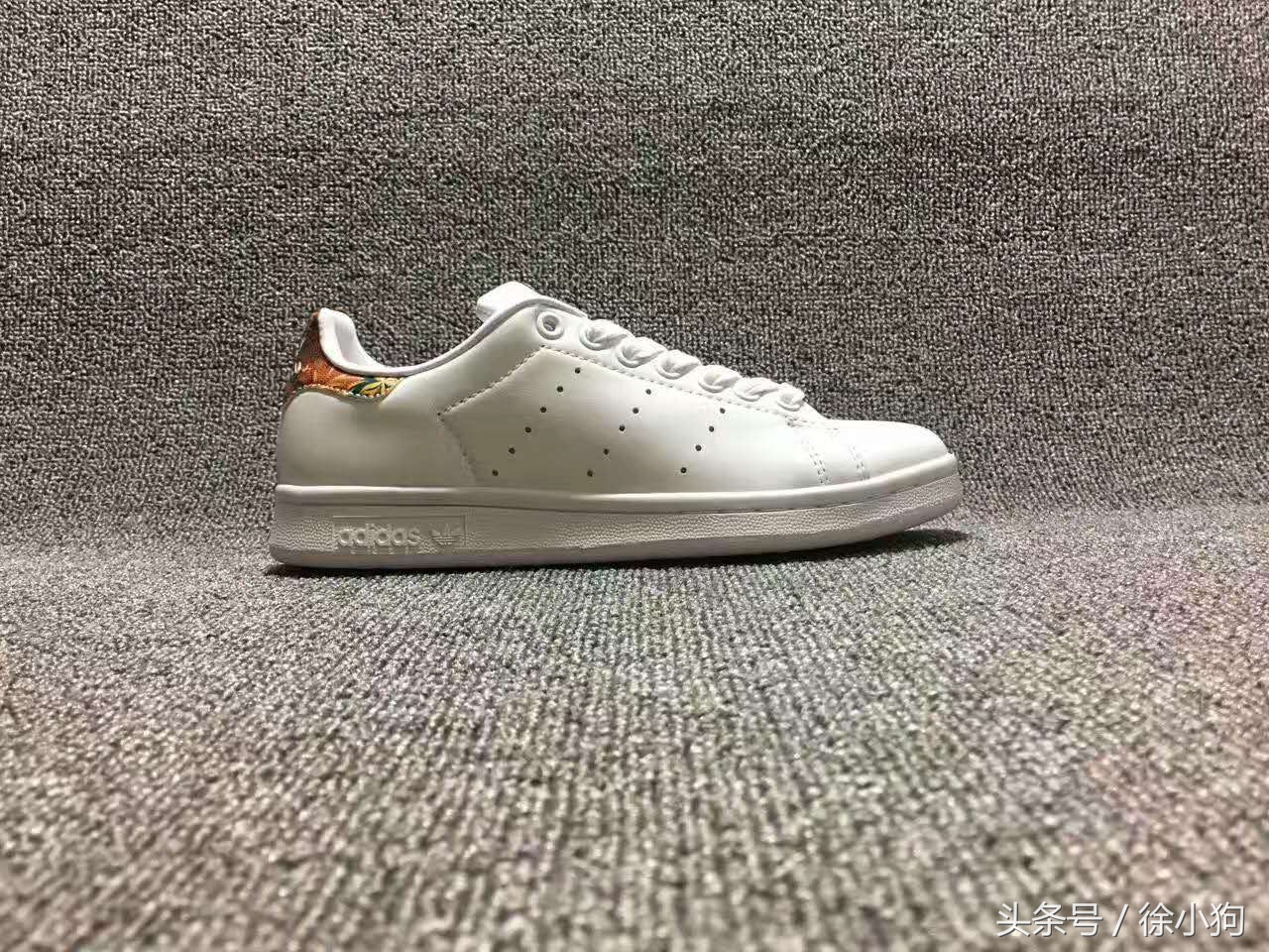 adidas史密斯的脚感,adidas史密斯小白鞋穿搭