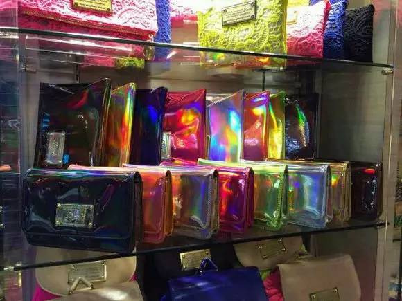 来泰国旅游给朋友带什么礼物回去,在泰国游玩带什么礼物回家最合适