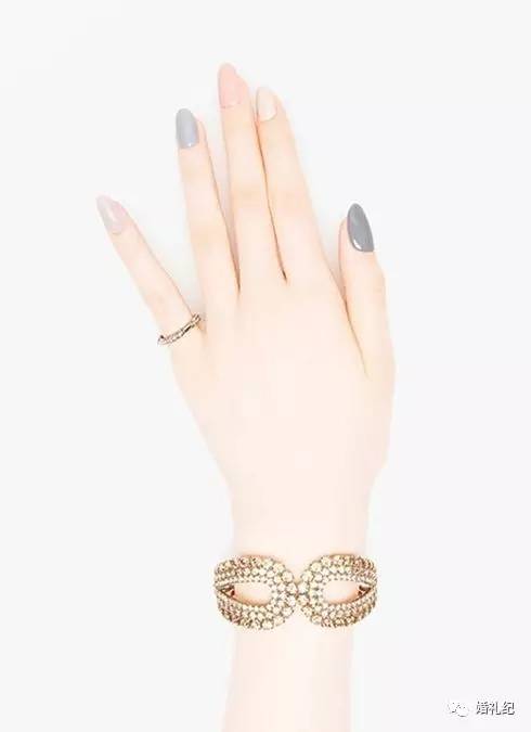 新娘美甲裸色系短甲,最近新娘美甲火爆款