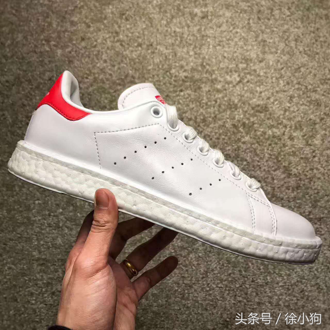 adidas史密斯的脚感,adidas史密斯小白鞋穿搭
