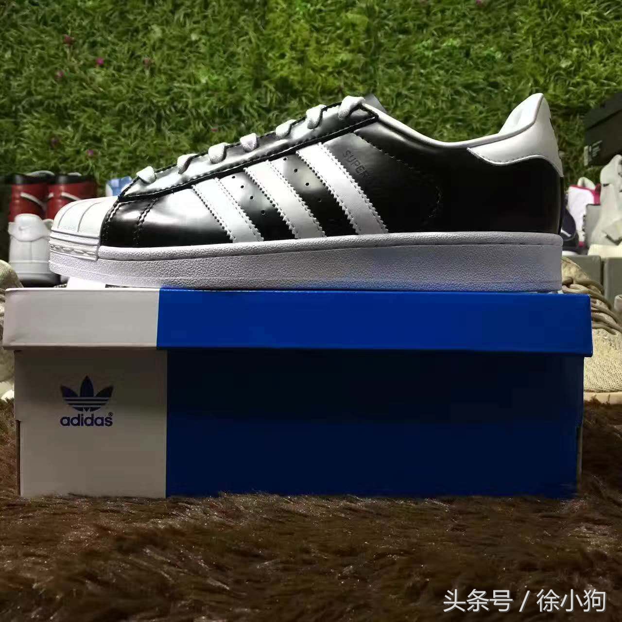 adidas史密斯的脚感,adidas史密斯小白鞋穿搭