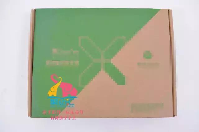 玩过手动的桌上足球，还没玩过用嘴吹的