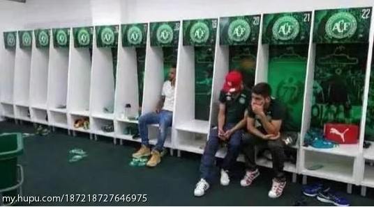 让人泪目的足球瞬间,还记得曾经那些让你感动的故事