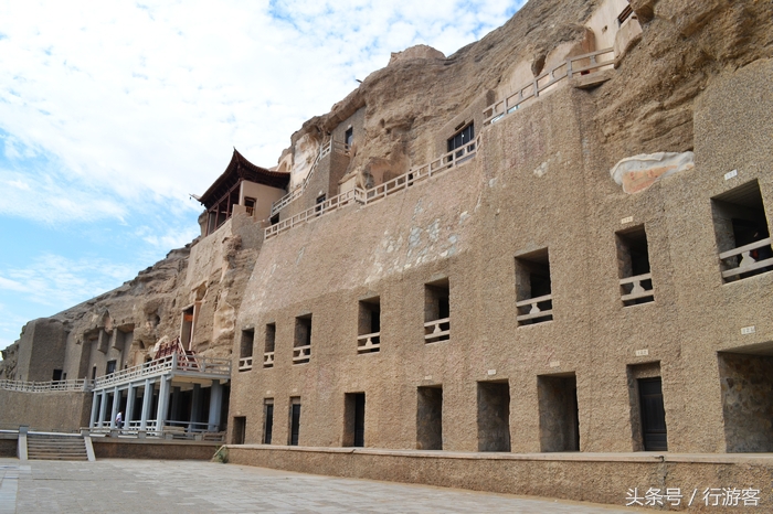 到敦煌去看月牙泉,敦煌沙洲夜市去莫高窟