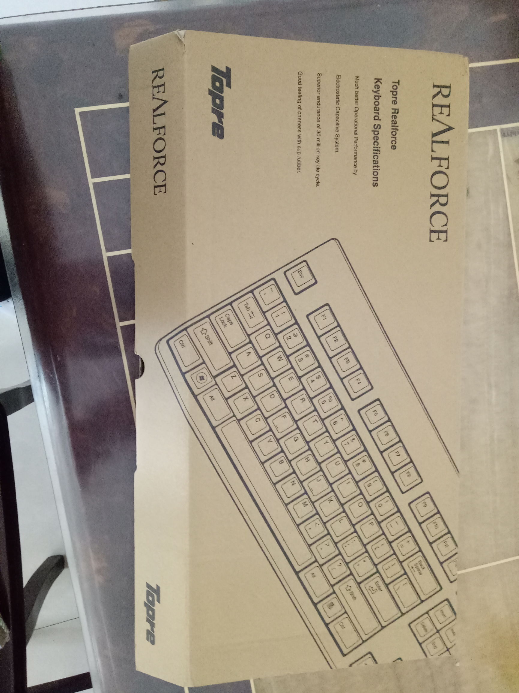 朋友都向我推荐这款键盘，用后都问我感觉如何！