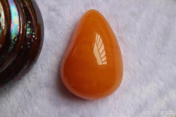 琥珀蜜蜡和松脂怎么区分,琥珀和蜜蜡是怎么辨别真假的