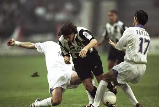 斑马王子皮耶罗尤文球衣图,皮耶罗下个赛季