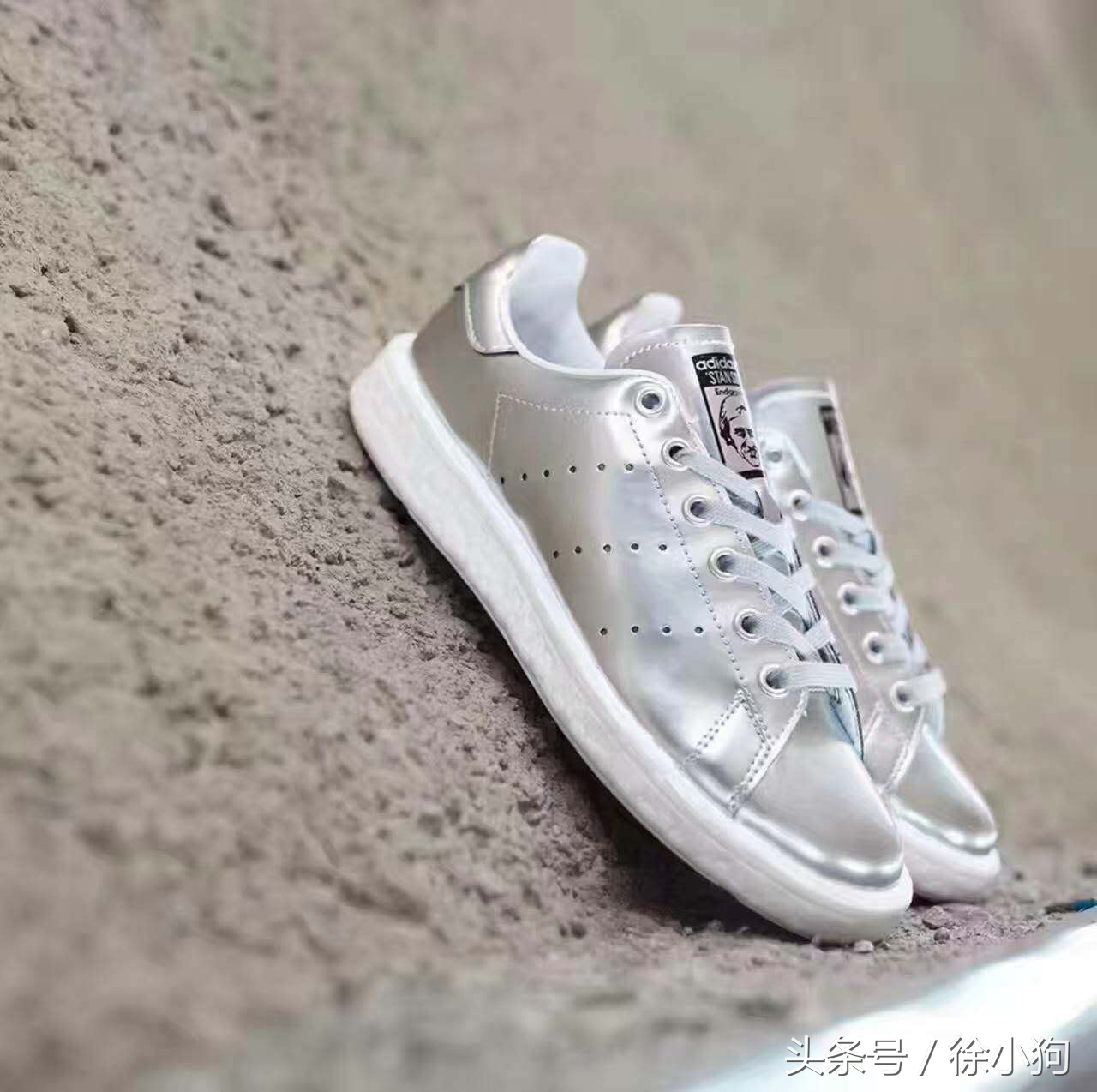 adidas史密斯的脚感,adidas史密斯小白鞋穿搭