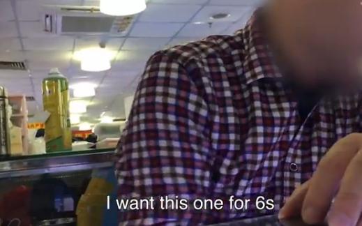 华强北的iphone6,一老外在华强北购买三星手机配件