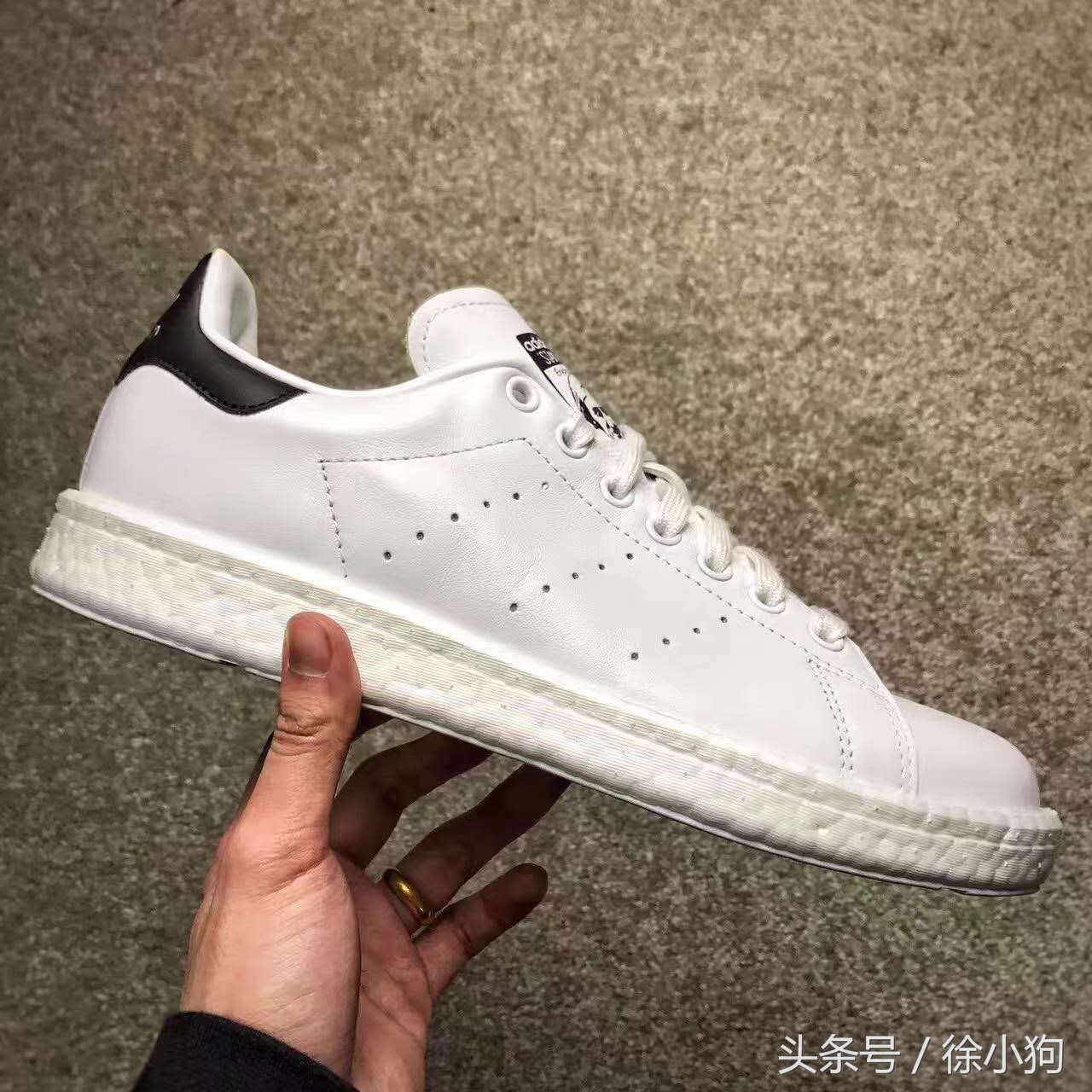 adidas史密斯的脚感,adidas史密斯小白鞋穿搭