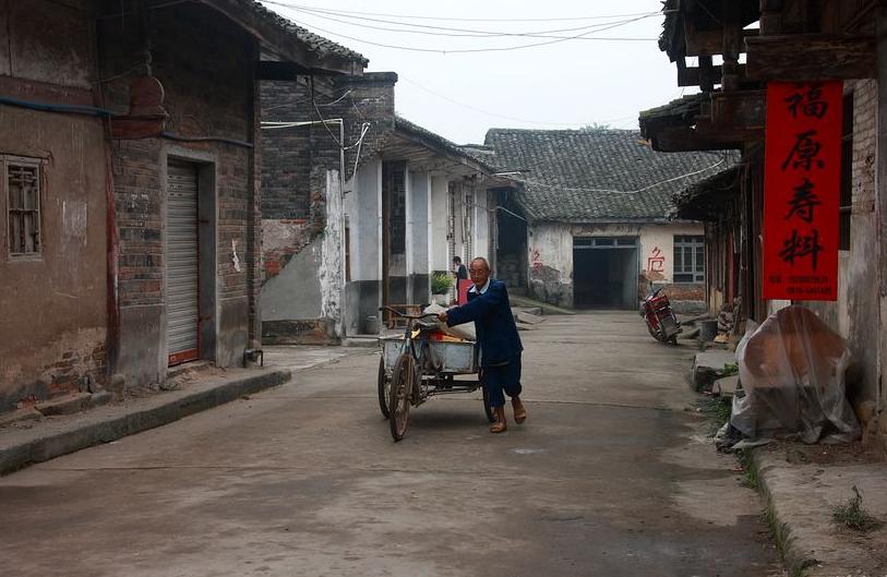 *光烈梁**故乡，中国麦冬名城：四川三台