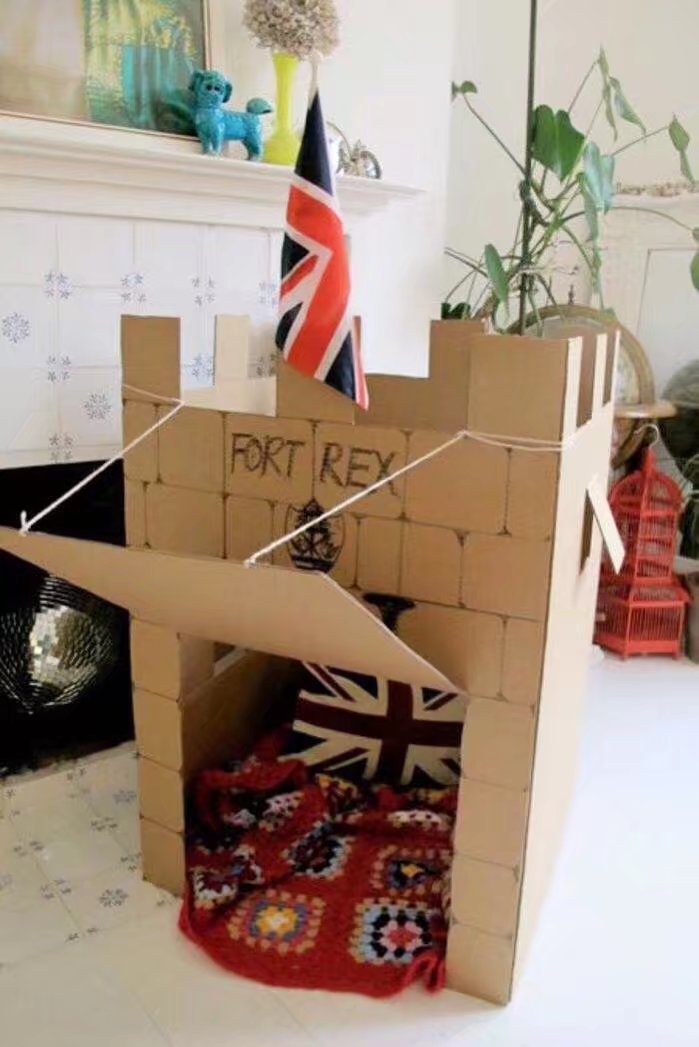 废纸箱做户外儿童玩具,废纸箱做可爱的宝宝