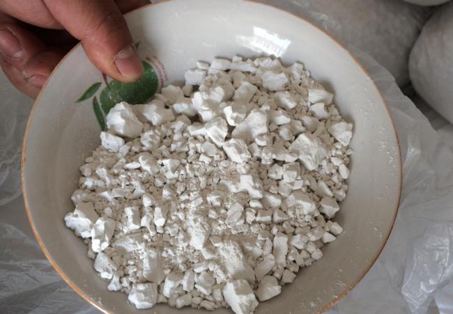 农民葛根,农民挖出250斤巨型葛根