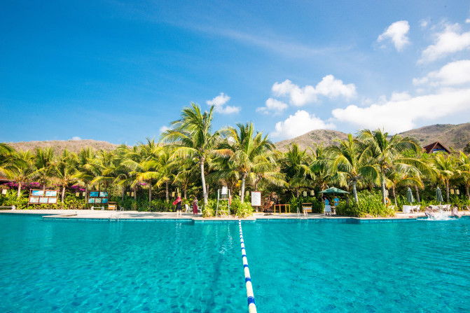 去三亚感受碧海蓝天,享受椰风海韵三亚度假指南精选