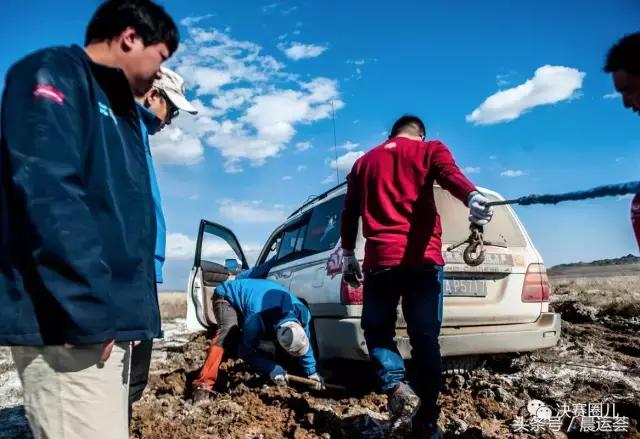 这些景这些情只有那些环塔男人能看得到能感受到