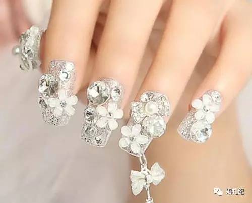 新娘美甲裸色系短甲,最近新娘美甲火爆款