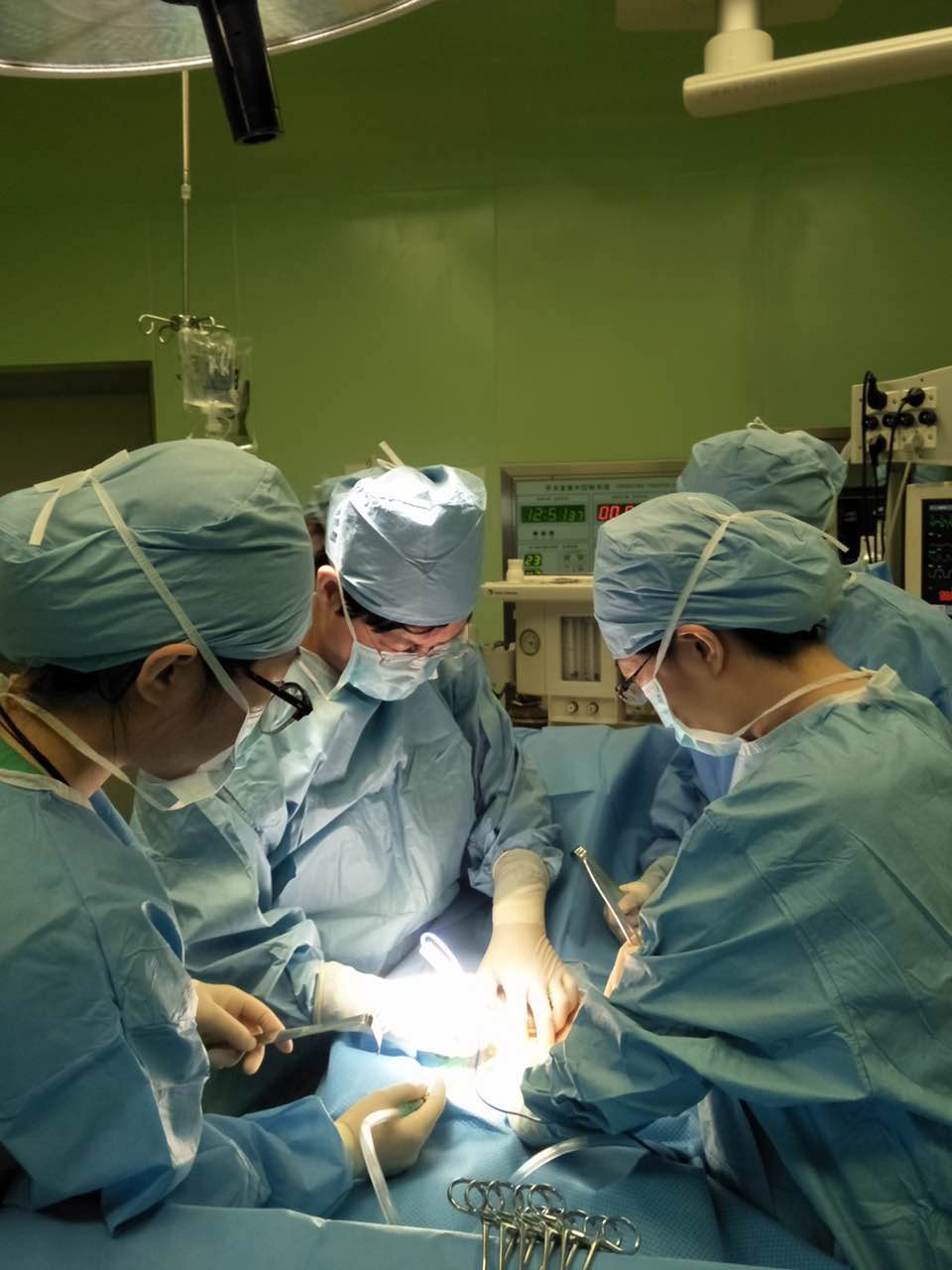 宫颈癌筛查有接触性出血,接触性出血大概率是宫颈癌吗