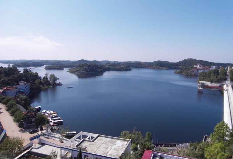 *光烈梁**故乡，中国麦冬名城：四川三台