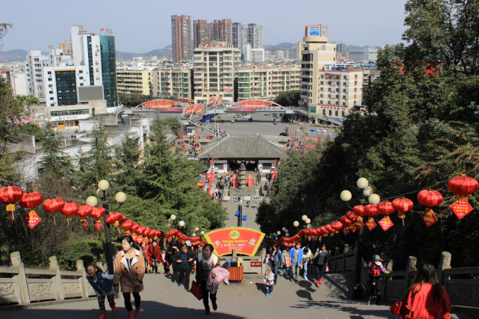 *光烈梁**故乡，中国麦冬名城：四川三台