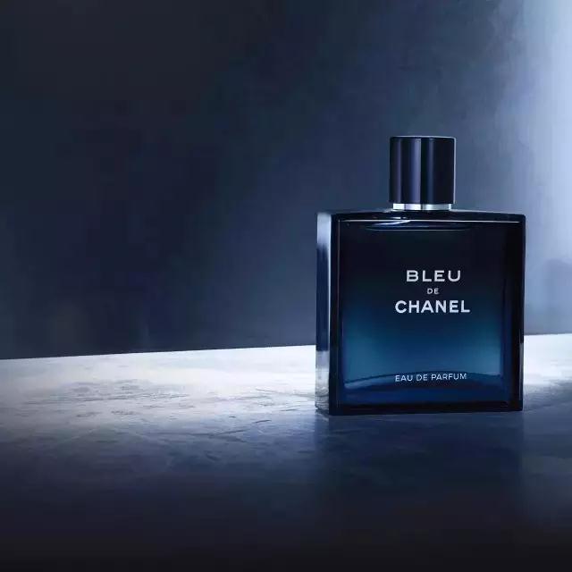 一些人闻过后都不能忘的香水,所有男士都抗拒不了的香水