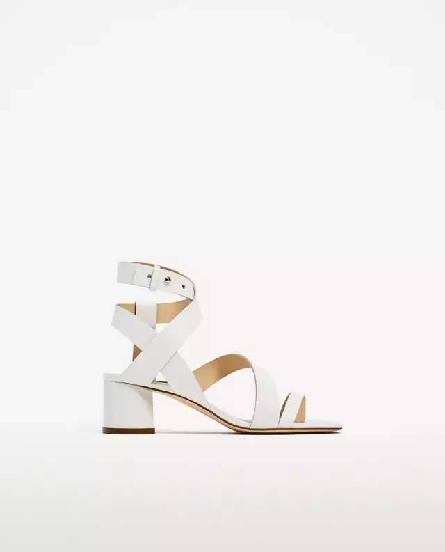 穿上合适的鞋子才会跑得更快,穿对鞋子每一步都是春光