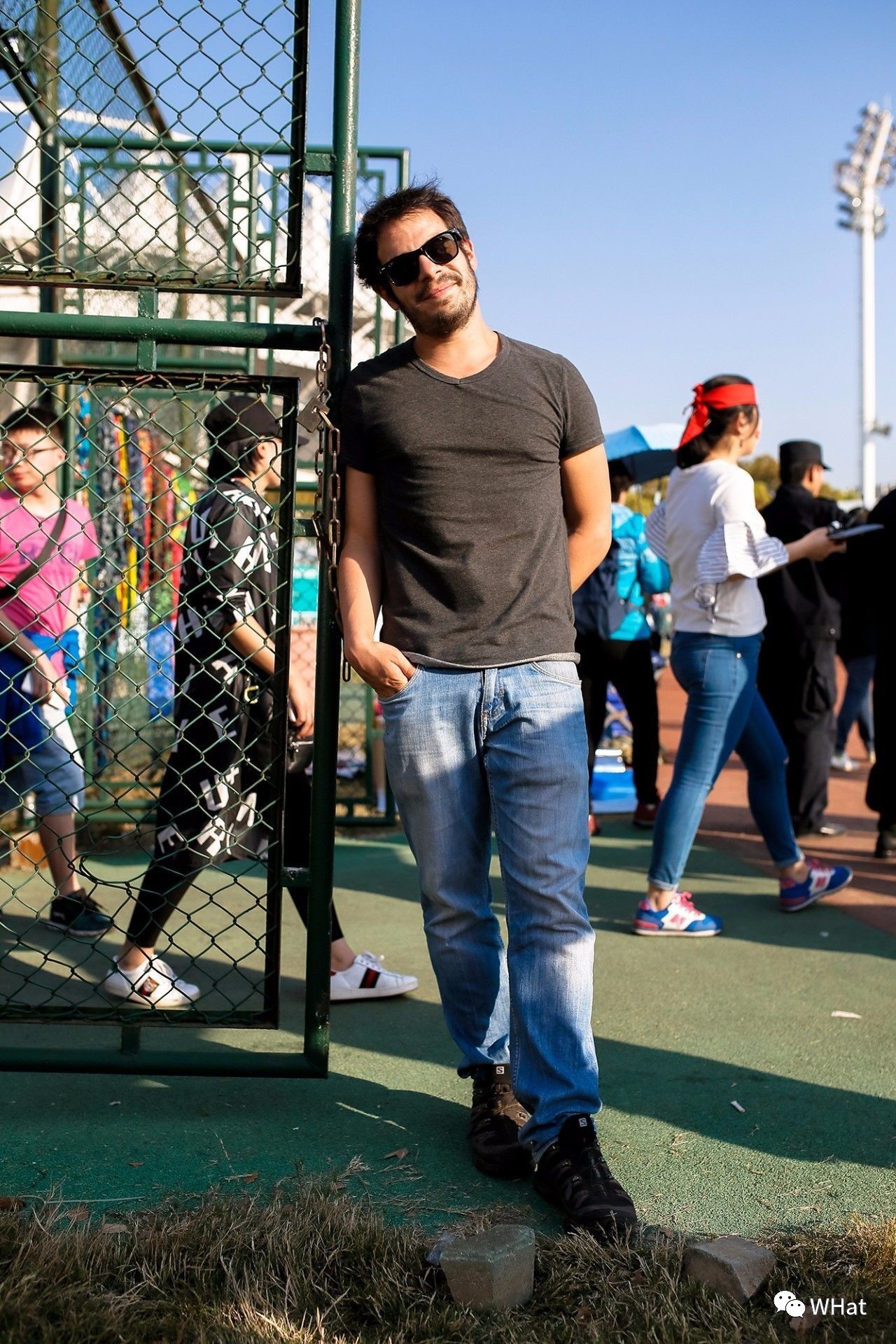 舔一口芝士草莓,舔一口草莓味奶油