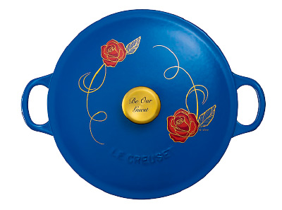 12岁抱着玩偶睡觉,抱着自己的手办