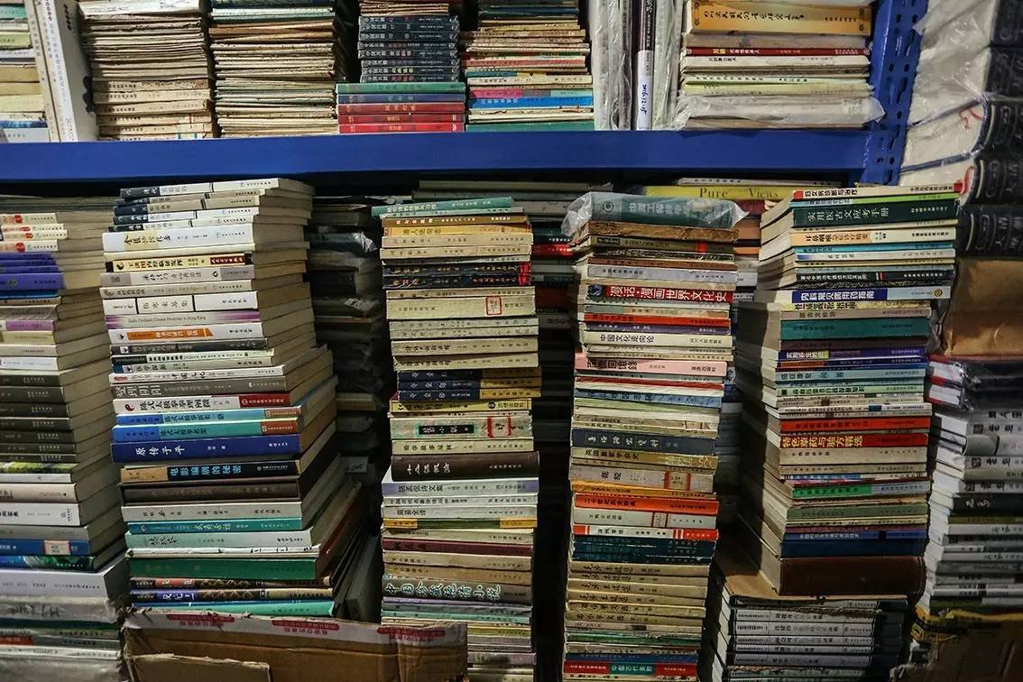 成都连环画小人书专卖店,成都老家具批发市场在哪里