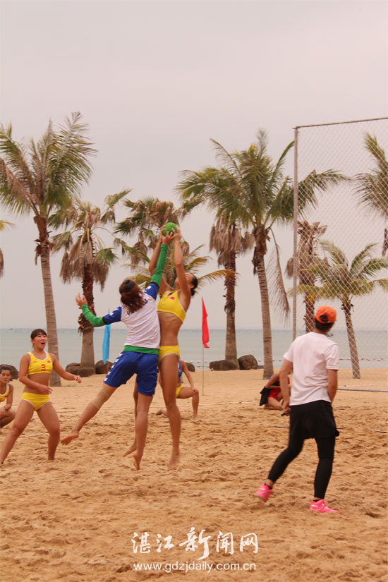 女子沙滩手球国青队来湛集训