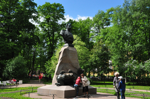 伊萨基辅大教堂拼图步骤图解视频,中俄莫斯科