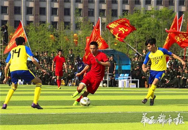 四川“最会踢球的兵”蝉联冠军